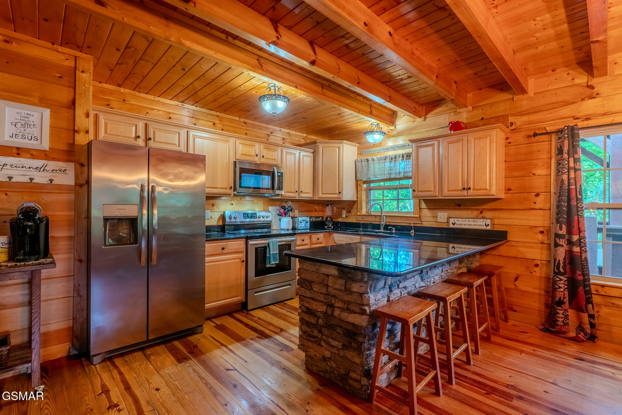 Gatlinburg, Tennessee, 37738, United States, 5 Bedrooms Bedrooms, ,4 BathroomsBathrooms,Residential,For Sale,1835099