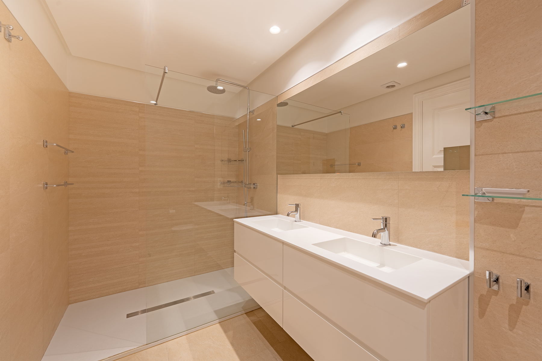  Beachfront apartment with sea views and direct promenade access - 物件實景