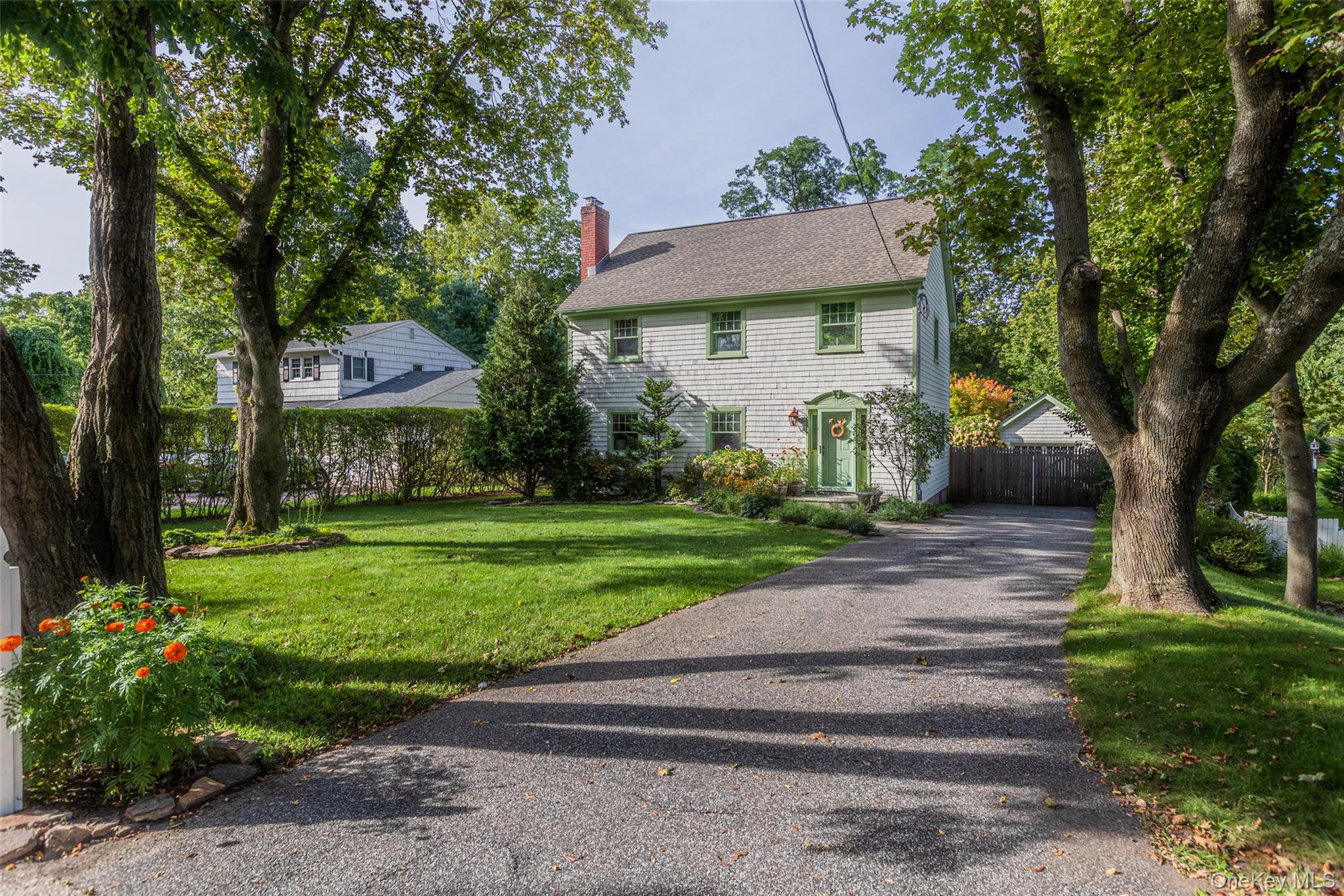 Main St, Setauket, NY 11733