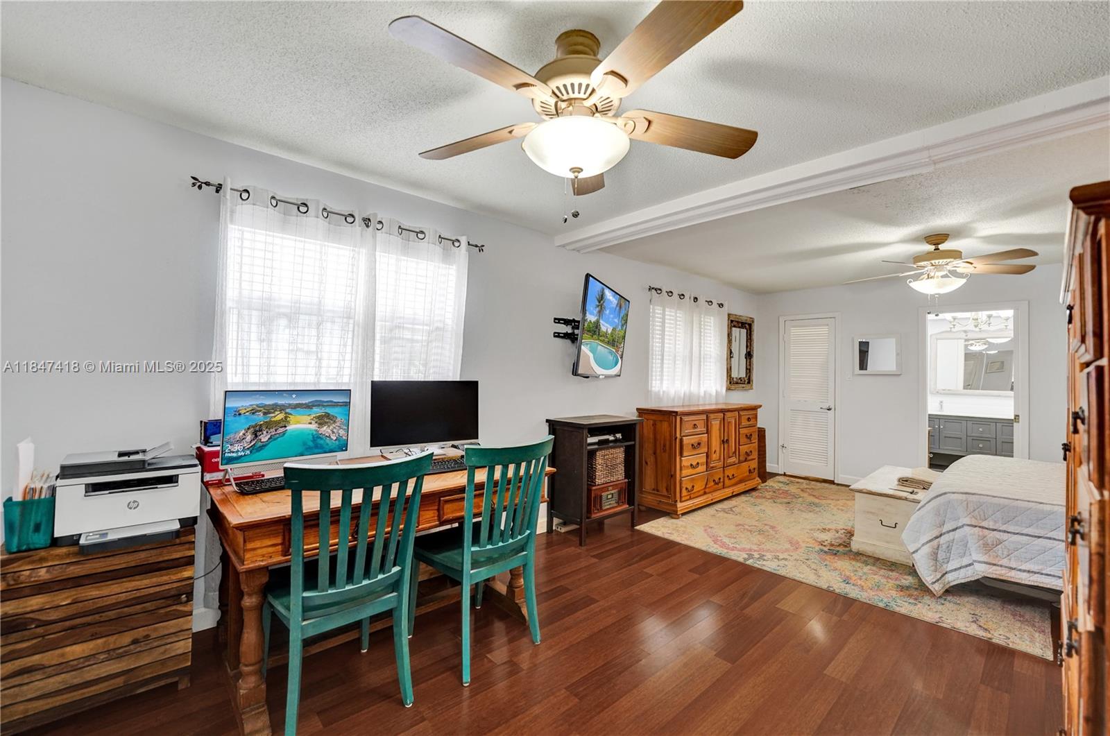Plantation, Florida, 33313, United States, 4 Bedrooms Bedrooms, ,2 BathroomsBathrooms,Residential,For Sale,1903667