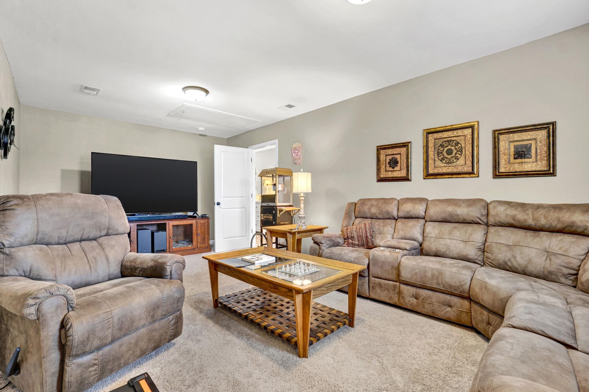 Inman, South Carolina, 29349, United States, 5 Bedrooms Bedrooms, ,4 BathroomsBathrooms,Residential,For Sale,1978850