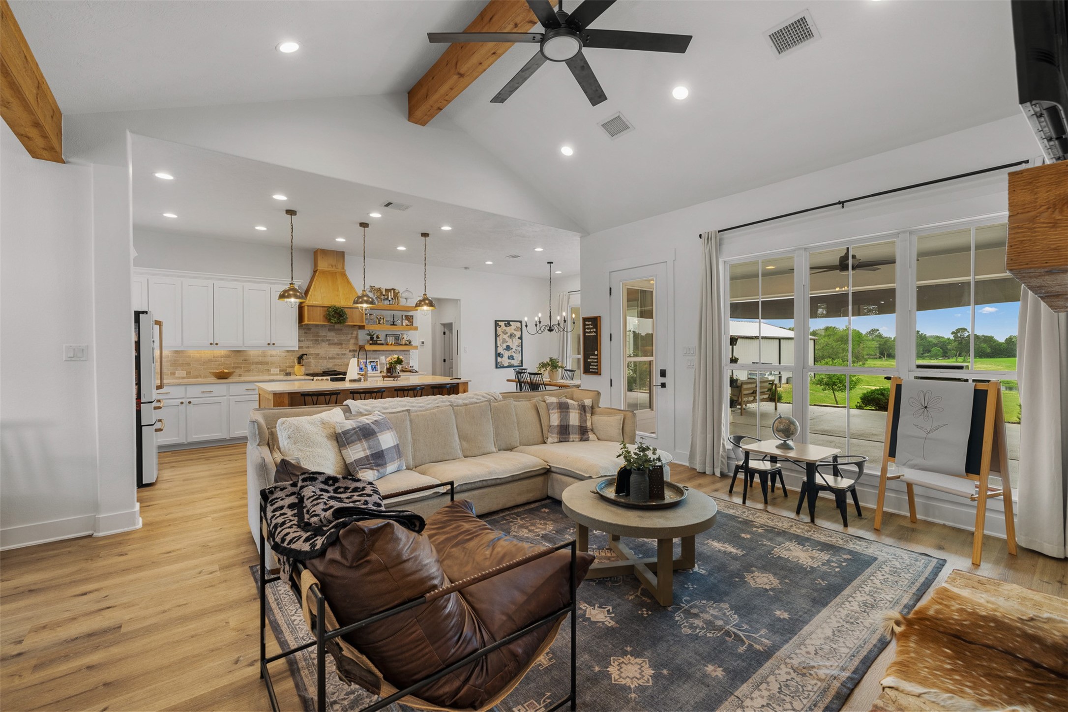  9075 Loop Road, Bellville, TX, 77418 - 物件實景