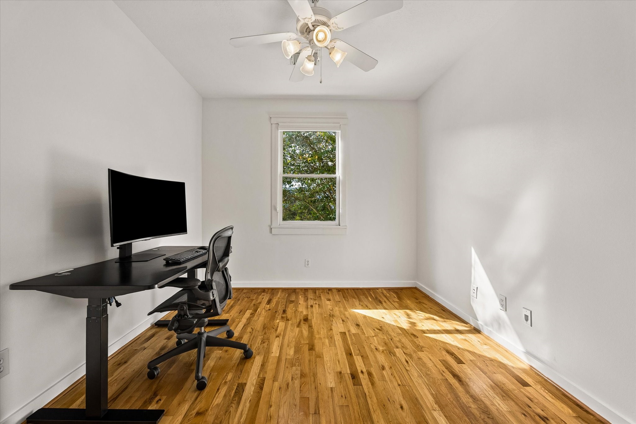  1235 W 21st Street - 物件實景