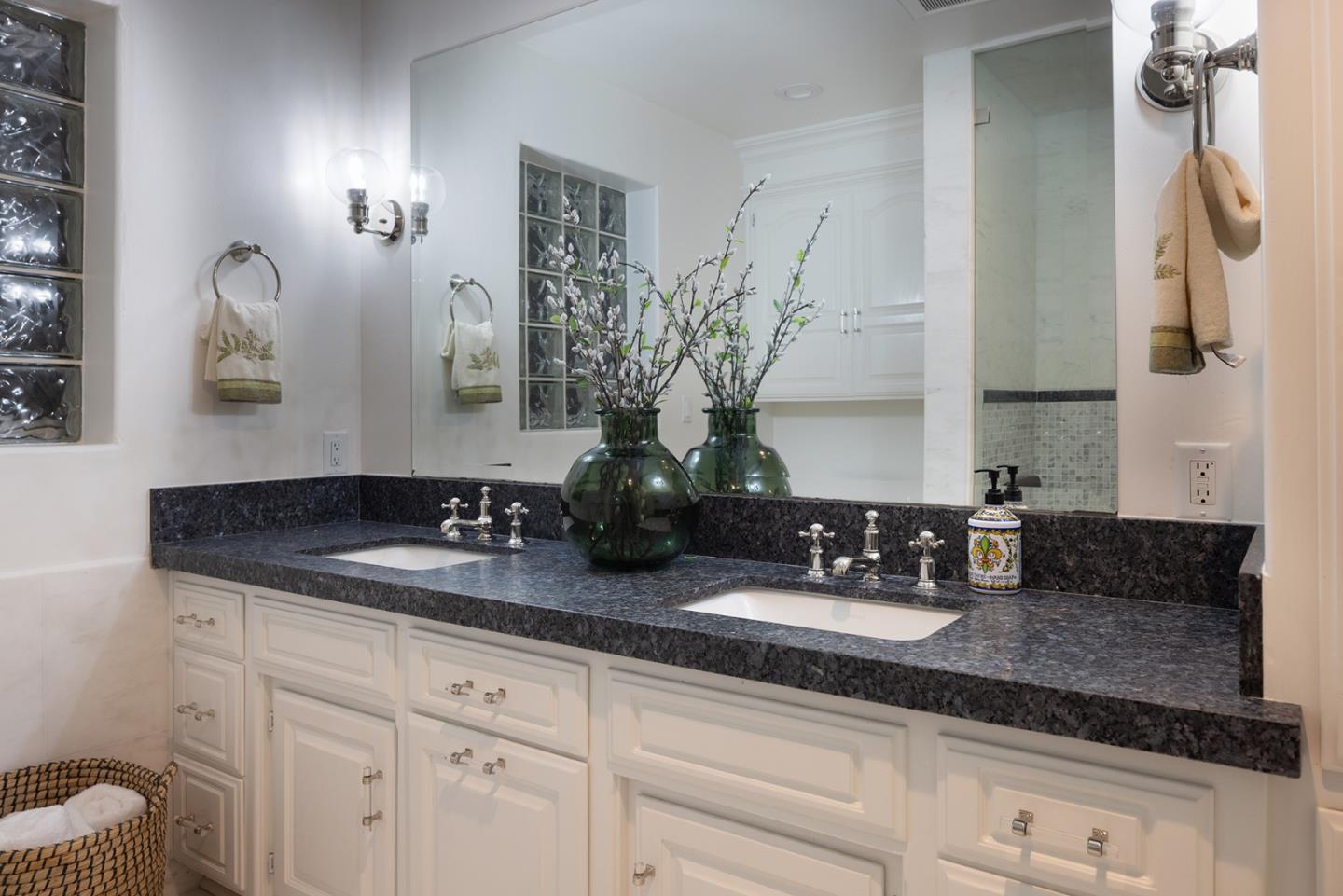 Pebble Beach, California, 93953, United States, 4 Bedrooms Bedrooms, ,5 BathroomsBathrooms,Residential,For Sale,1906000