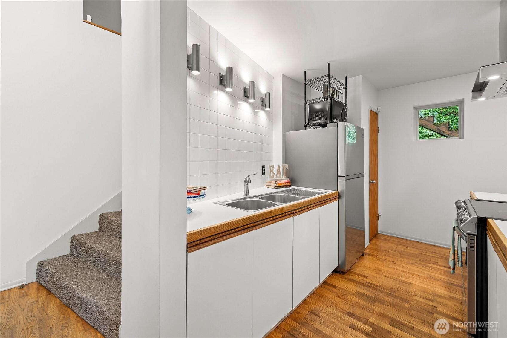SEATTLE, Washington, 98146, United States, 2 Bedrooms Bedrooms, ,2 BathroomsBathrooms,Residential,For Sale,1873877