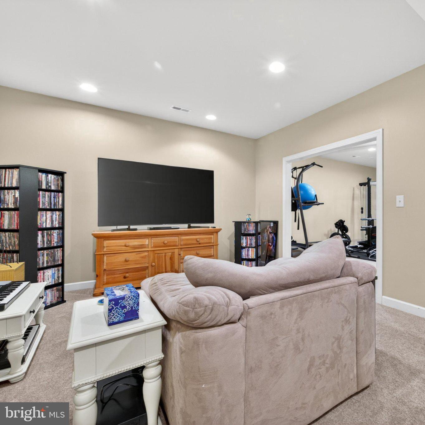 Middletown, Virginia, 22645, United States, 6 Bedrooms Bedrooms, ,6 BathroomsBathrooms,Residential,For Sale,2044764