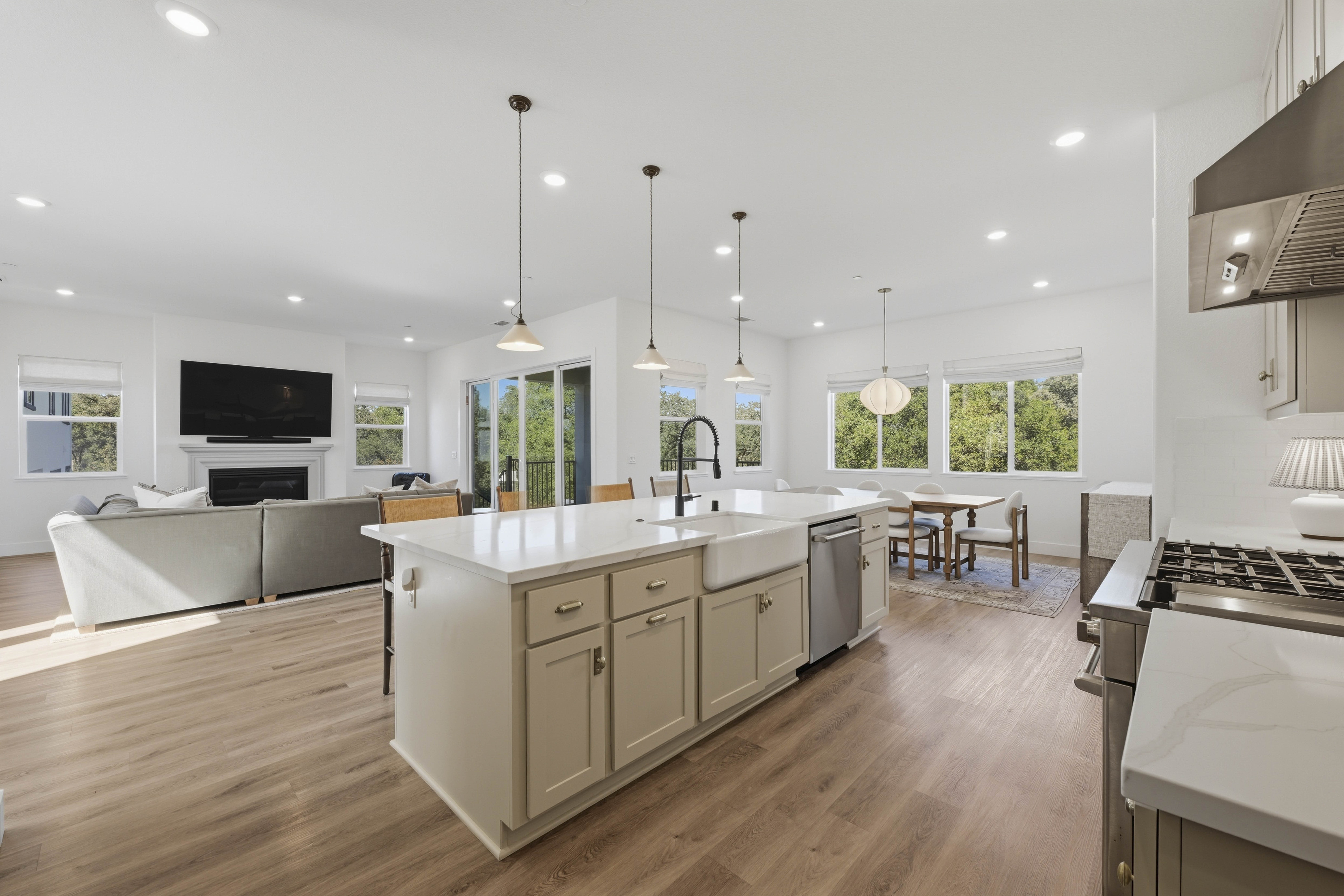  451 Canyon Creek Drive, Auburn, CA 95603 - 物件實景