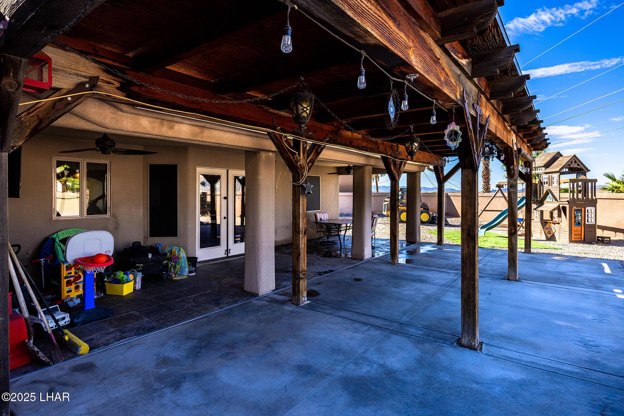 Lake Havasu City, Arizona, 86404, United States, 3 Bedrooms Bedrooms, ,2 BathroomsBathrooms,Residential,For Sale,2001874