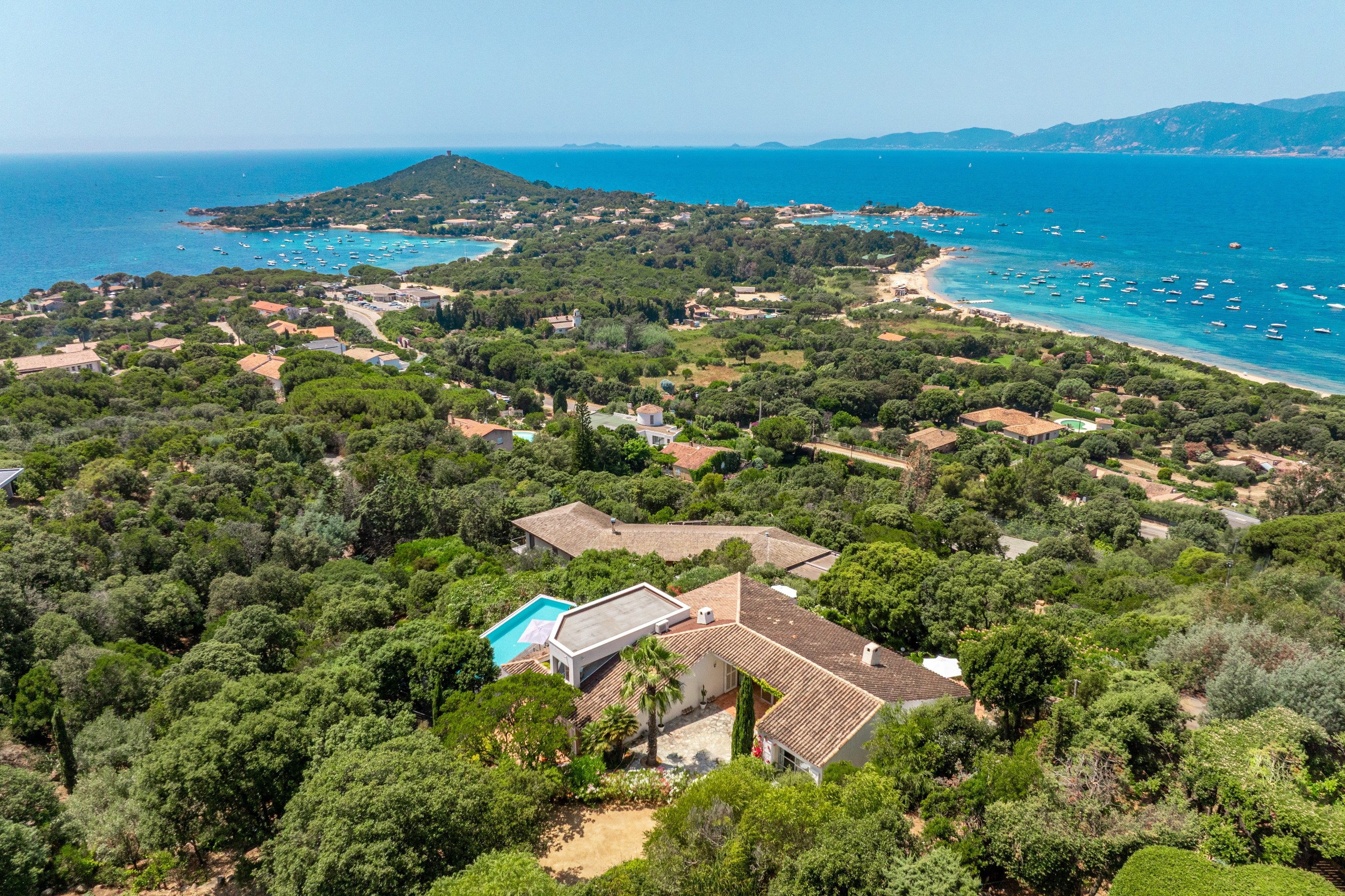  For sale : Luxury villa with pool and panoramic sea view at Isolella - Pietrose… - 物件實景