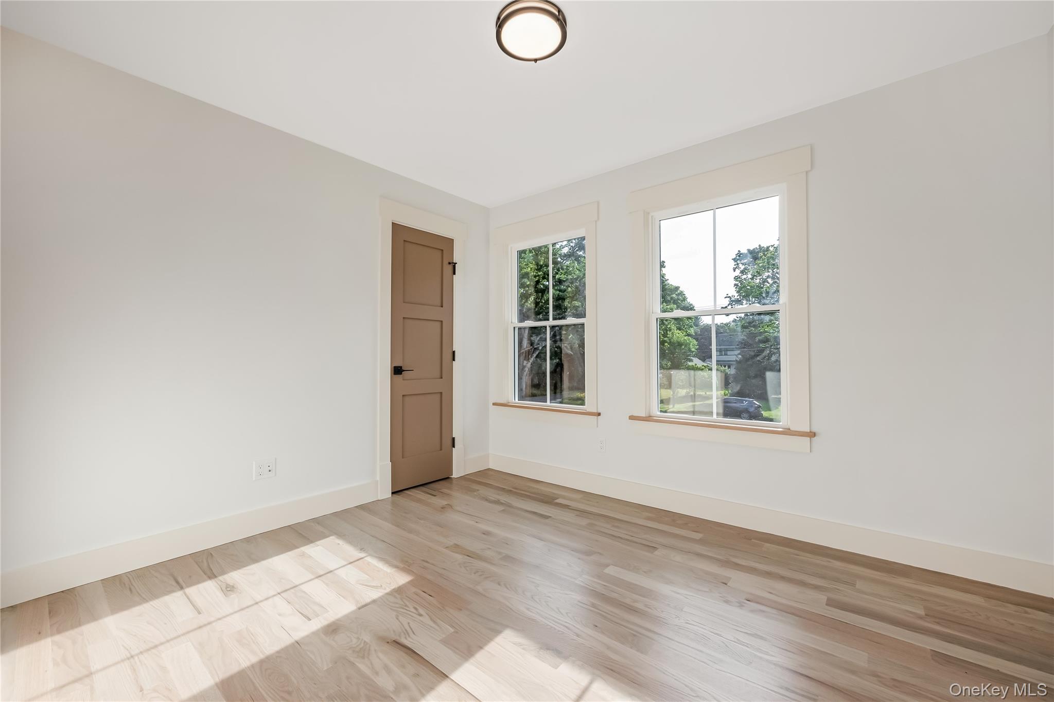 Miller Place, New York, 11764, United States, 4 Bedrooms Bedrooms, ,4 BathroomsBathrooms,Residential,For Sale,1902062