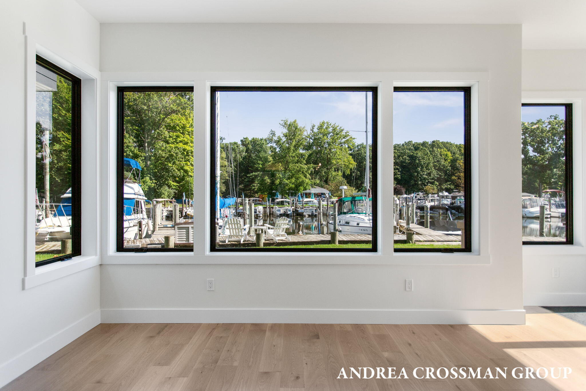 South Haven, Michigan, 49090, United States, 3 Bedrooms Bedrooms, ,3 BathroomsBathrooms,Residential,For Sale,1987512