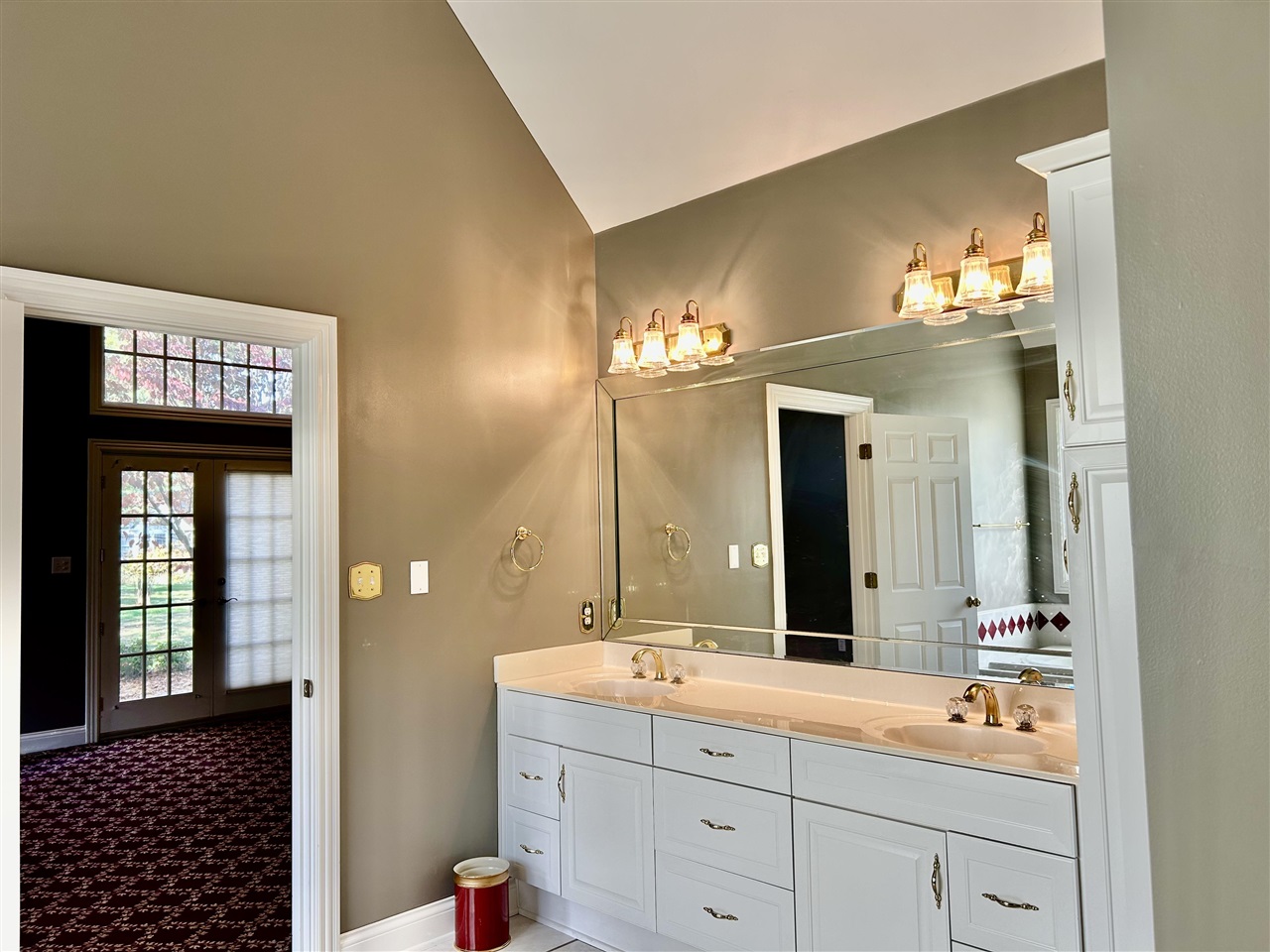 Bowling Green, Kentucky, 42103, United States, 4 Bedrooms Bedrooms, ,4 BathroomsBathrooms,Residential,For Sale,1987500