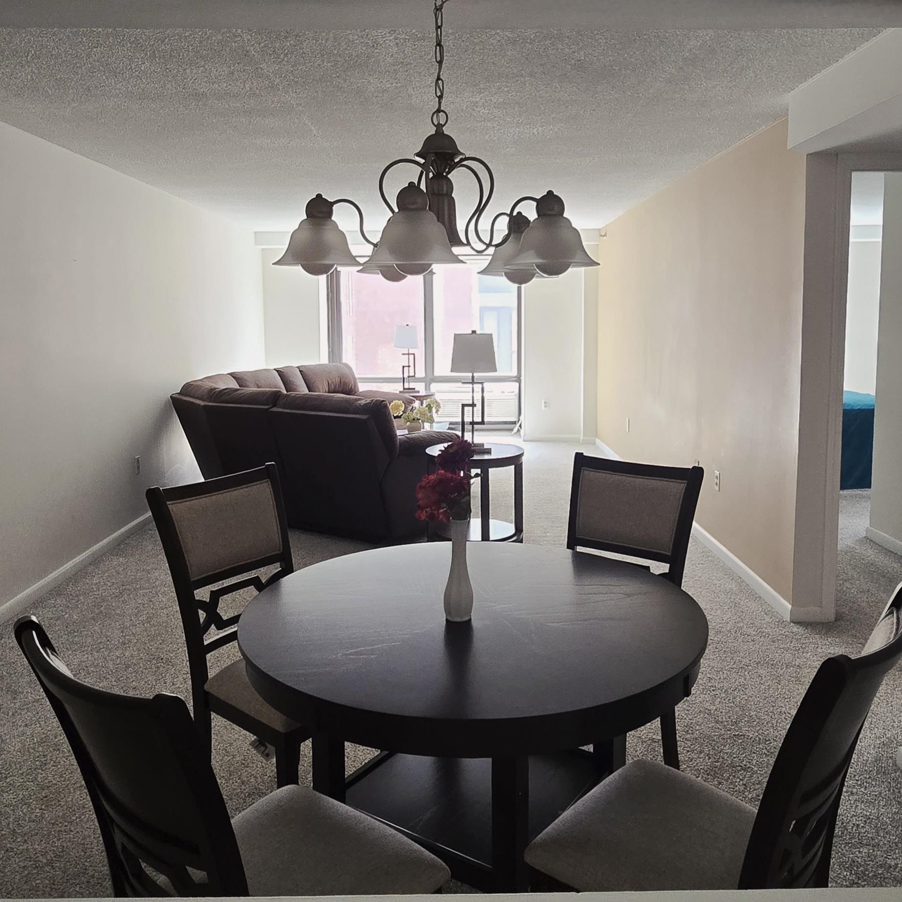 Portsmouth, New Hampshire, 03801, United States, 2 Bedrooms Bedrooms, ,1 BathroomBathrooms,Residential,For Sale,1838019