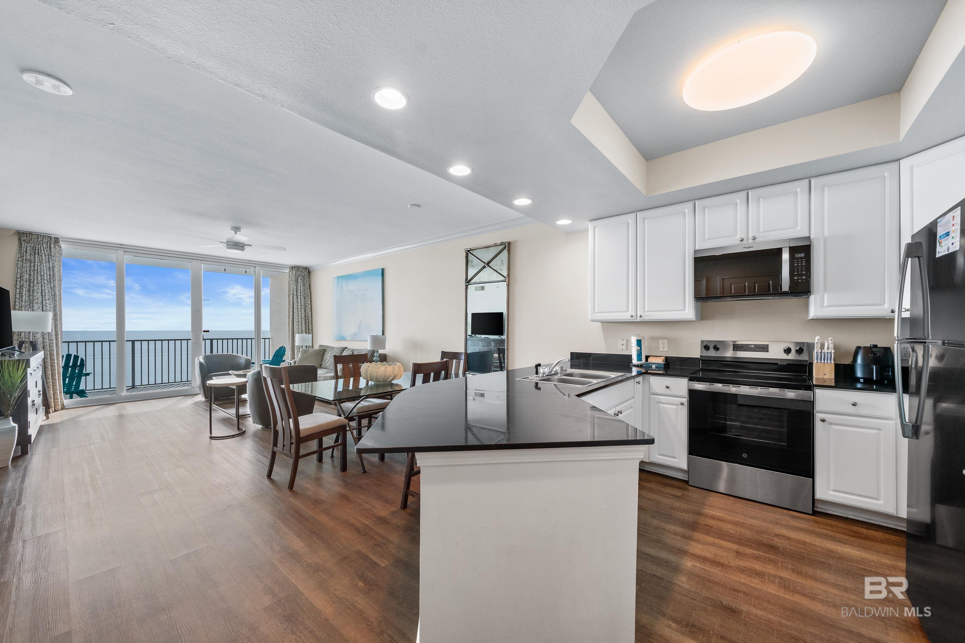 Gulf Shores, Alabama, 36542, United States, 2 Bedrooms Bedrooms, ,2 BathroomsBathrooms,Residential,For Sale,2003333