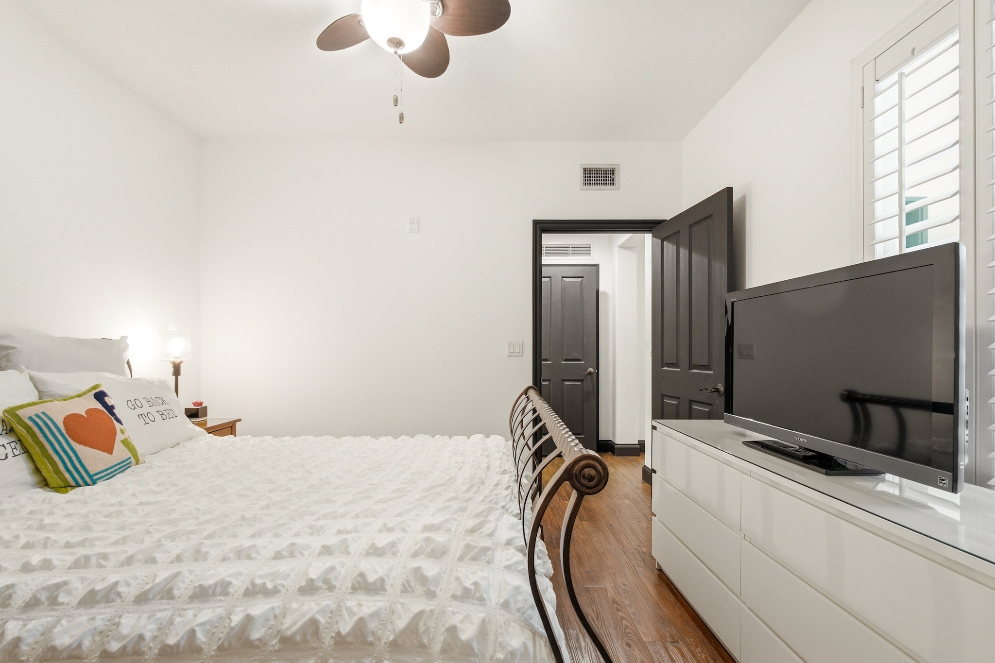  12975   Agustin Pl - 物件實景