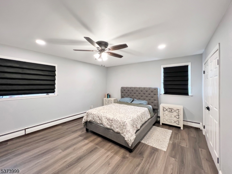 Franklin Twp., New Jersey, 07882, United States, 5 Bedrooms Bedrooms, ,3 BathroomsBathrooms,Residential,For Sale,1901717