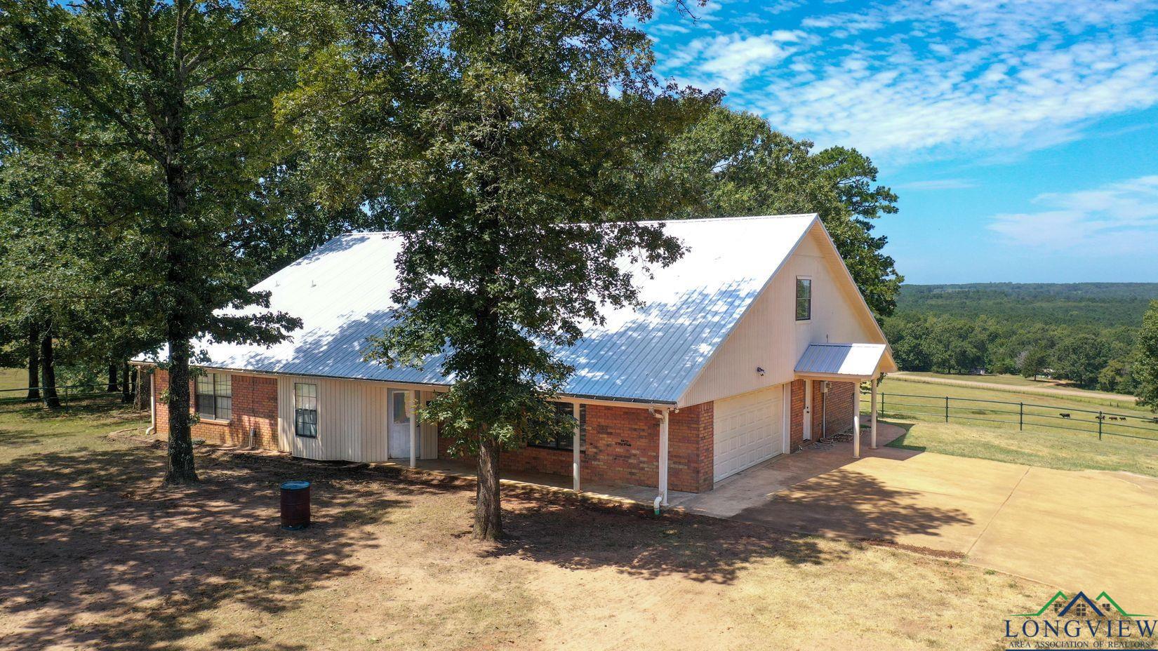 Linden, Texas, 75563, United States, 4 Bedrooms Bedrooms, ,3 BathroomsBathrooms,Residential,For Sale,1984519