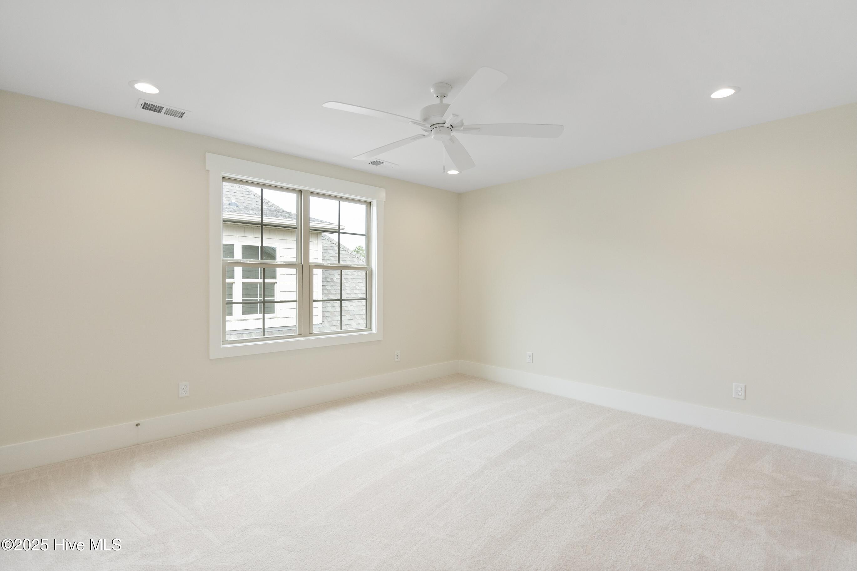 Wilmington, North Carolina, 28412, United States, 3 Bedrooms Bedrooms, ,3 BathroomsBathrooms,Residential,For Sale,1895676