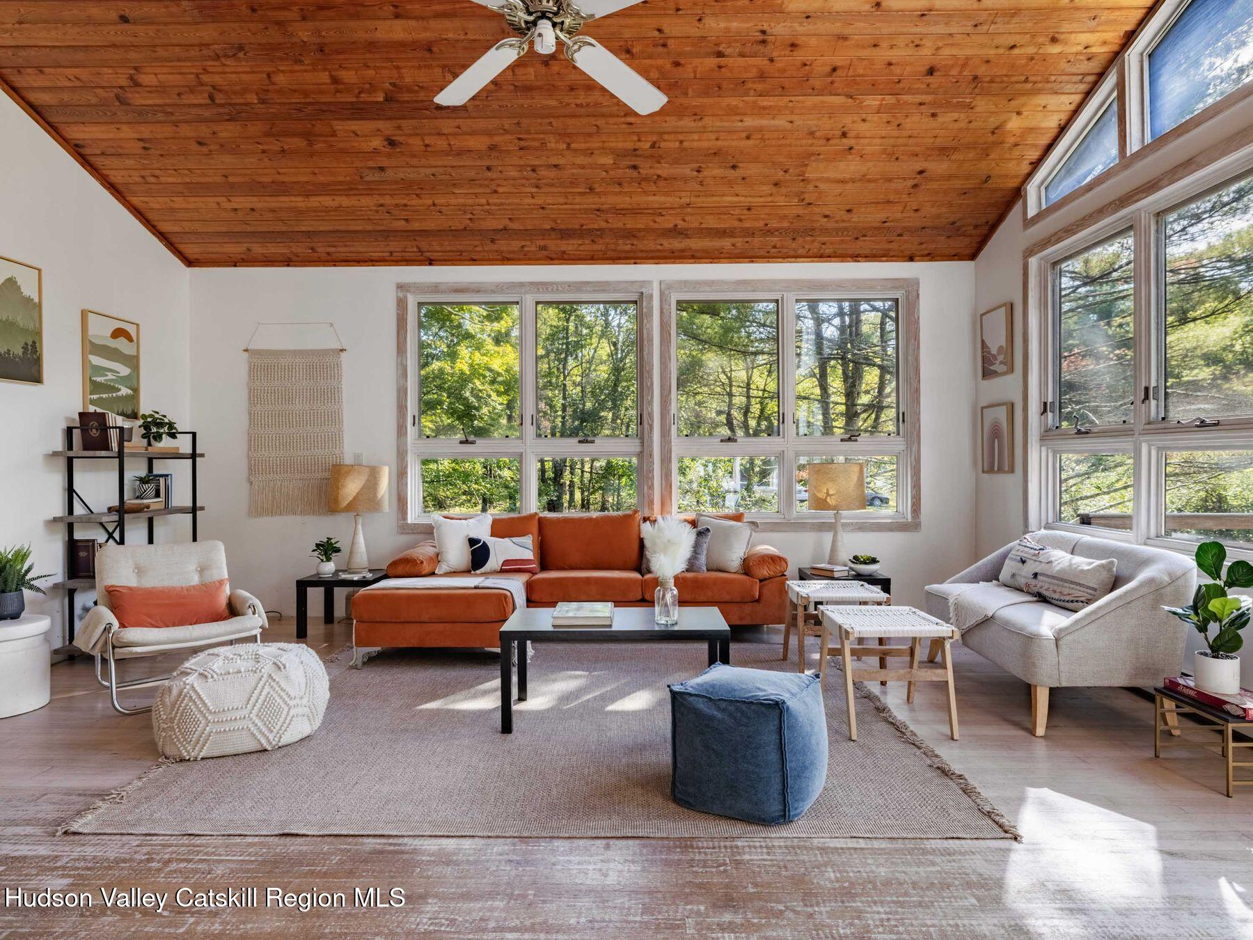 Saugerties, New York, 12477, United States, 3 Bedrooms Bedrooms, ,2 BathroomsBathrooms,Residential,For Sale,1933651