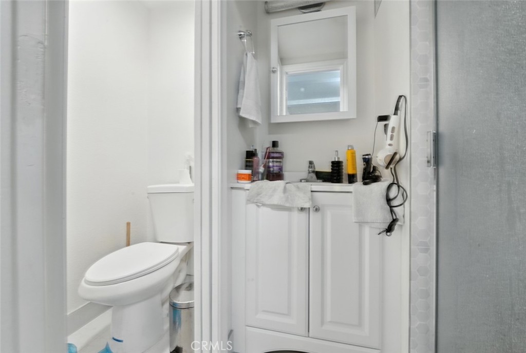 El Monte, California, 91731, United States, 5 Bedrooms Bedrooms, ,4 BathroomsBathrooms,Residential,For Sale,1885099