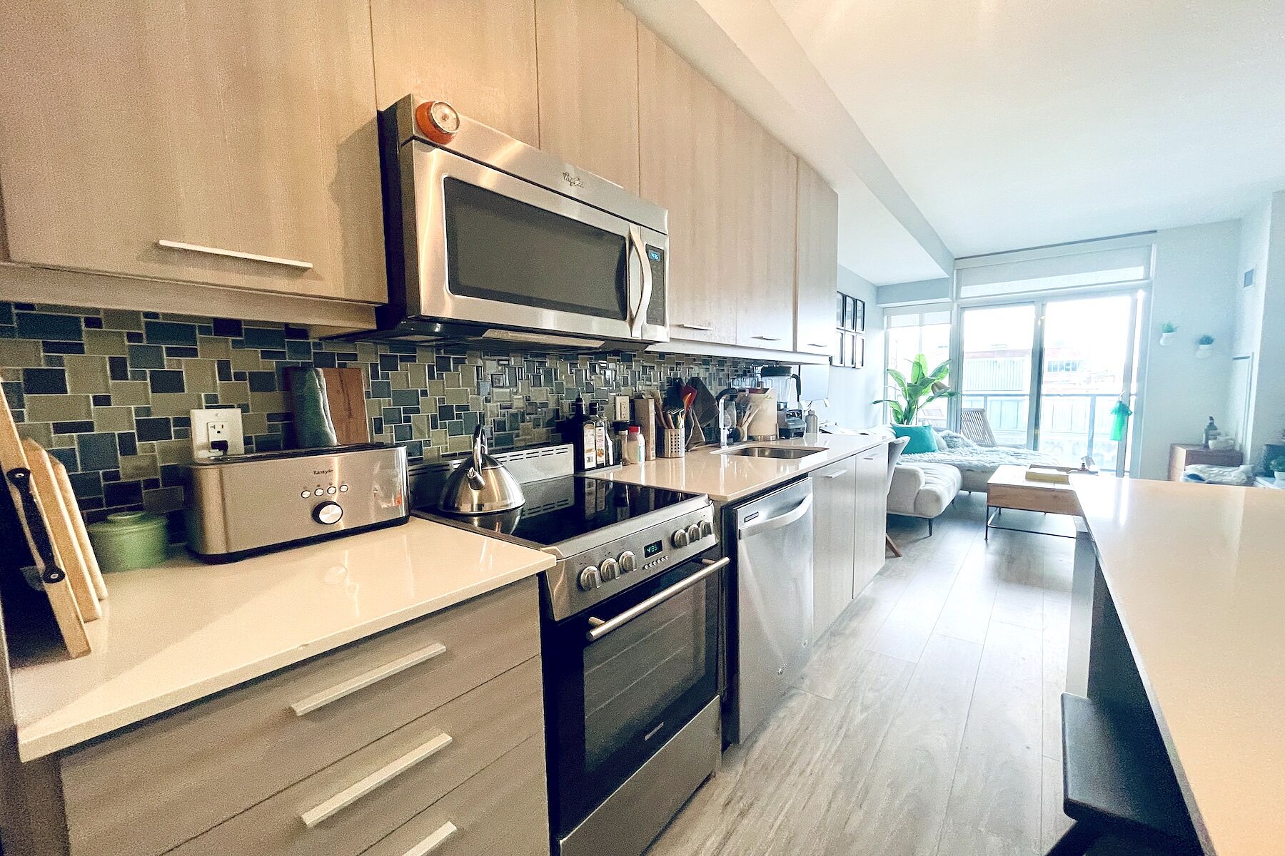  Post House Condos - 物件實景
