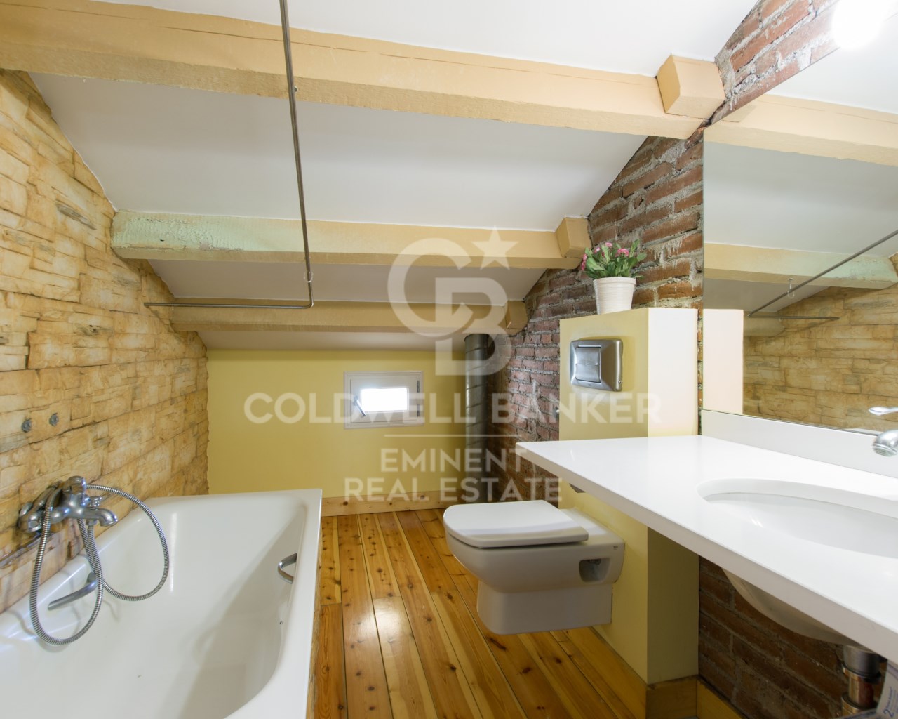 Mataró, Catalonia, ES, 6 Bedrooms Bedrooms, ,5 BathroomsBathrooms,Residential,For Sale,2000993