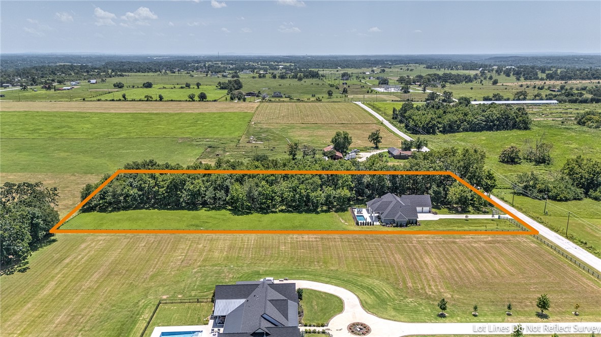 Bentonville, Arkansas, 72713, United States, 4 Bedrooms Bedrooms, ,5 BathroomsBathrooms,Residential,For Sale,1950806