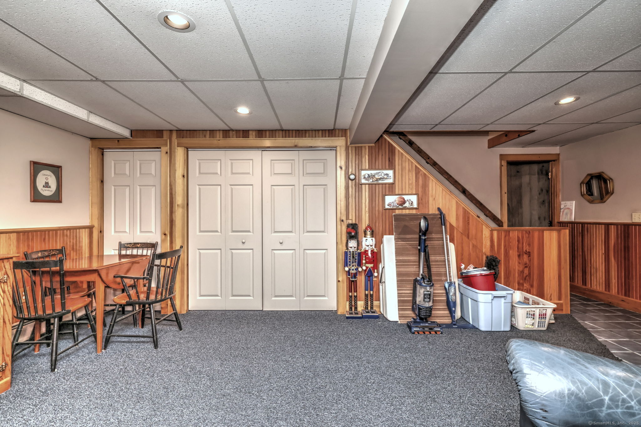 Milford, Connecticut, 06461, United States, 3 Bedrooms Bedrooms, ,3 BathroomsBathrooms,Residential,For Sale,1938642