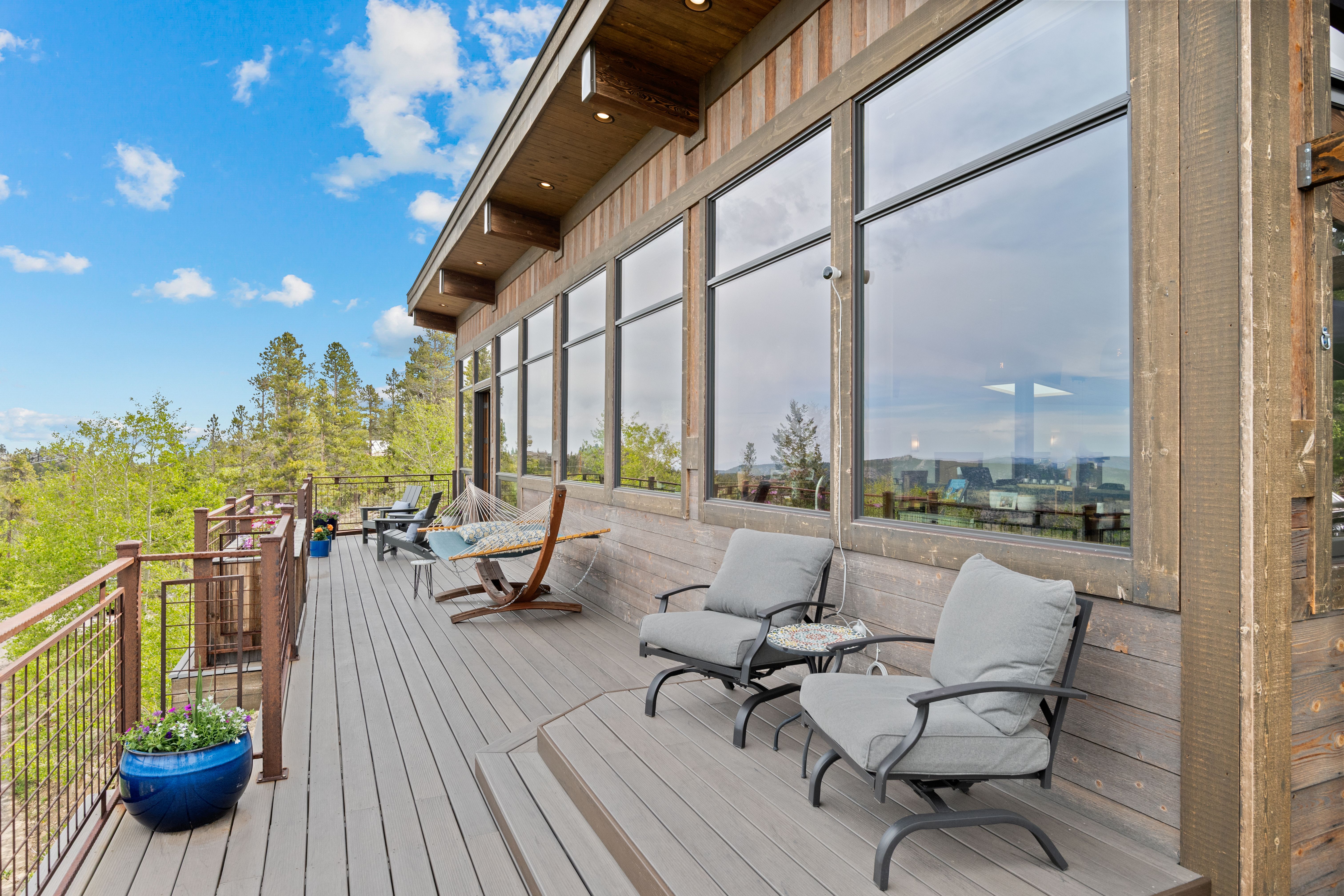  Custom Retreat with Unobstructed Views - 物件實景