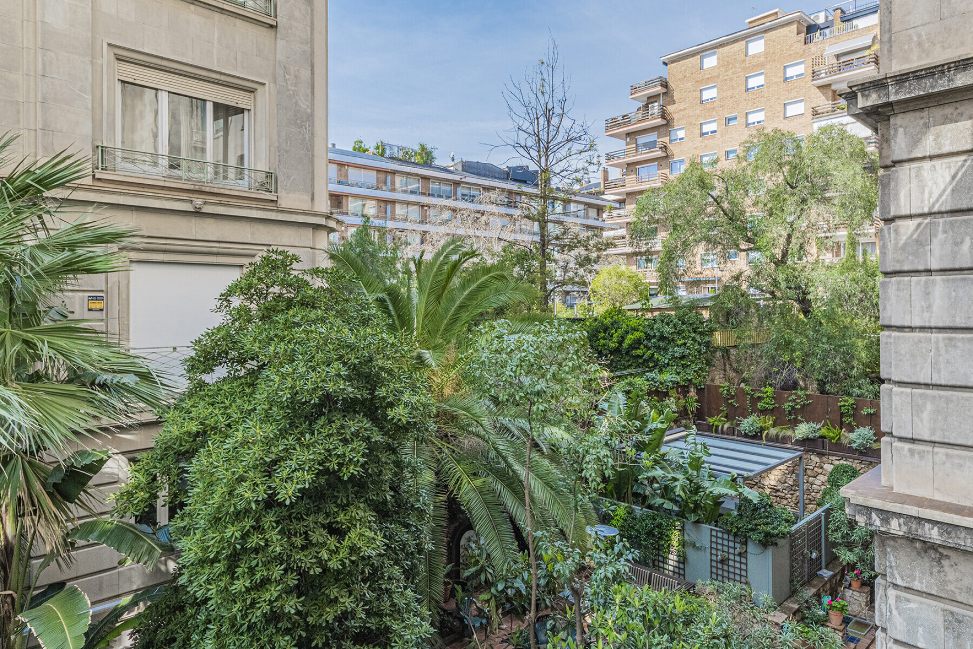  Elegant 5 Bedroom Renovated Apartment in Barcelona - 物件實景