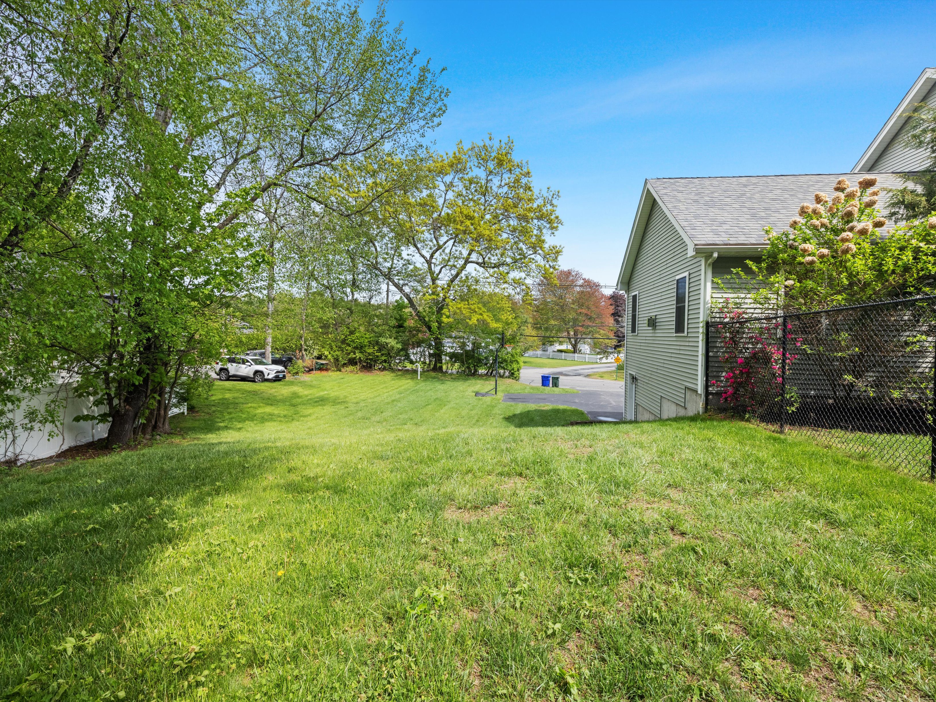  14 Spring Street, Hopkinton, MA 01748 - 物件實景
