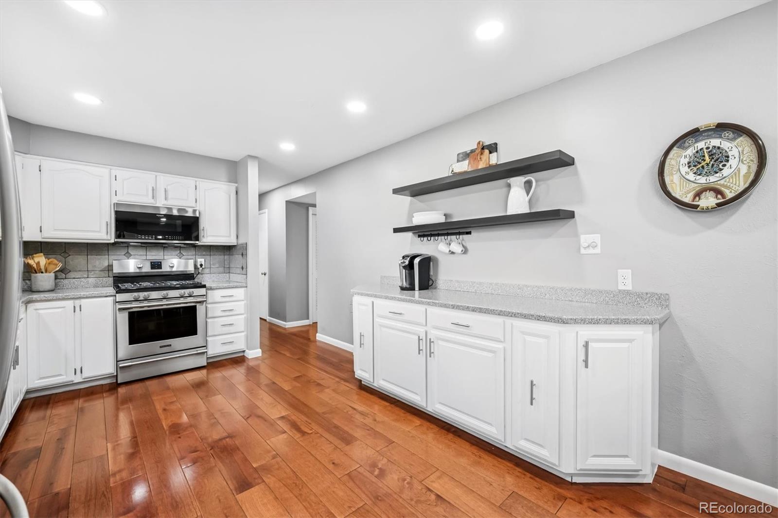 Denver, Colorado, 80227, United States, 5 Bedrooms Bedrooms, ,2 BathroomsBathrooms,Residential,For Sale,1897088