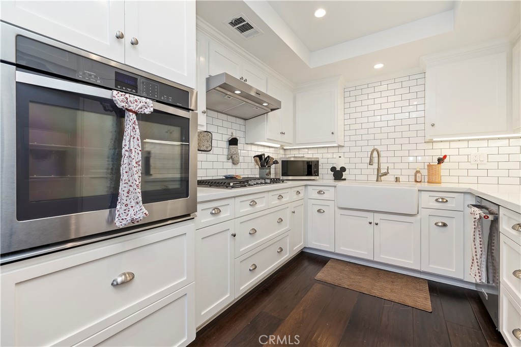 Sierra Madre, California, 91024, United States, 2 Bedrooms Bedrooms, ,3 BathroomsBathrooms,Residential,For Sale,1992859