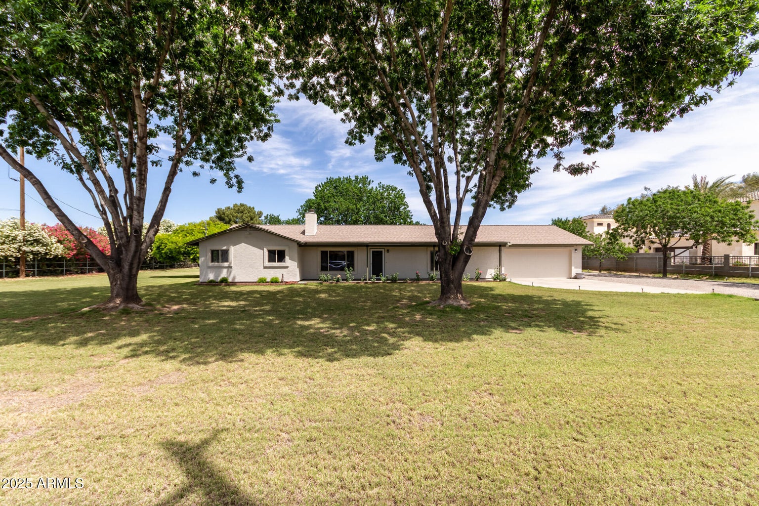 Chandler, Arizona, 85249, United States, 3 Bedrooms Bedrooms, ,2 BathroomsBathrooms,Residential,For Sale,1975354