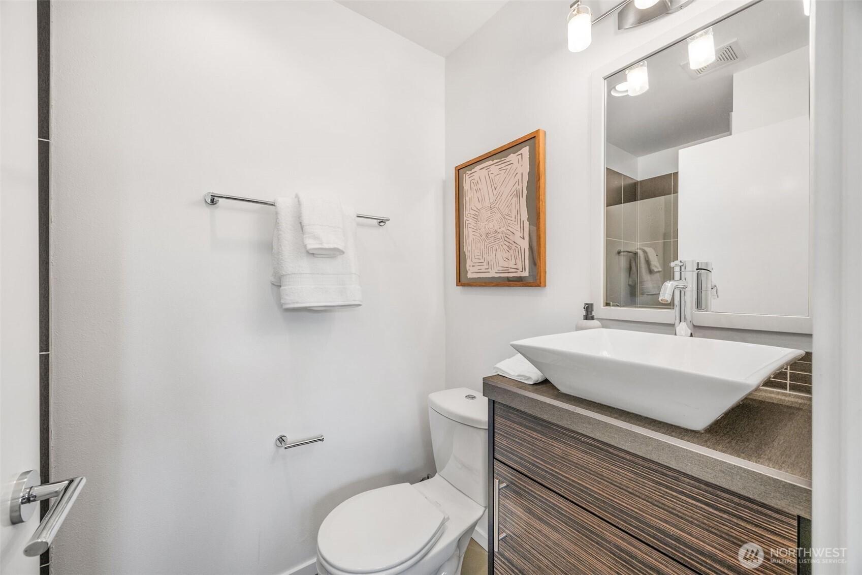 Seattle, Washington, 98112, United States, 3 Bedrooms Bedrooms, ,2 BathroomsBathrooms,Residential,For Sale,1850113