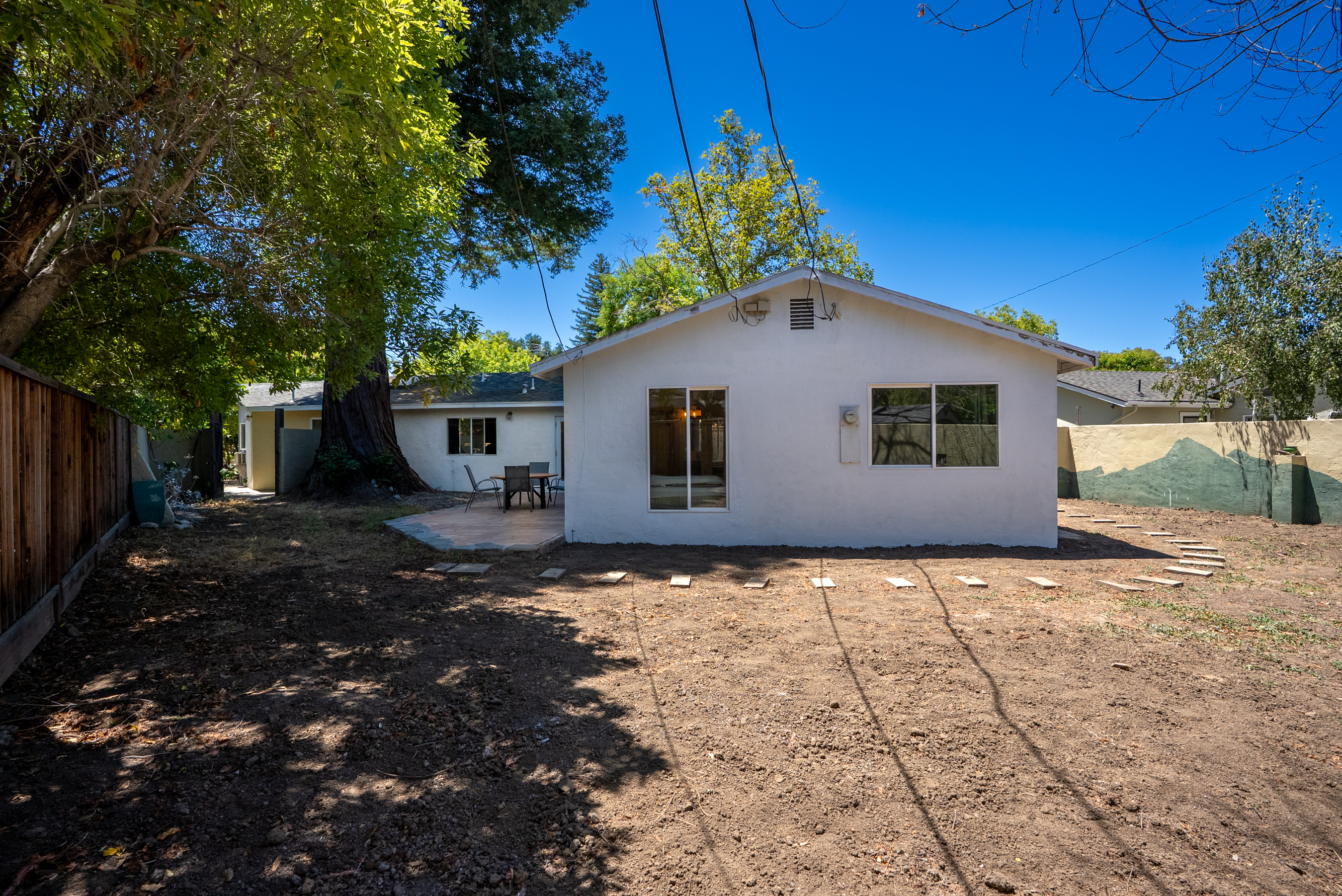  Corner Lot Retreat in the Heart of Los Gatos’ Vasona Corridor - 物件實景