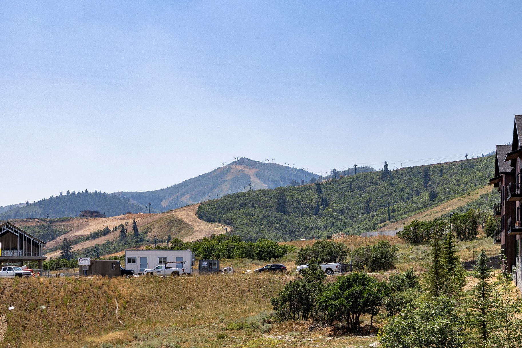  Brand New Luxury Walk to Ski Location at a Value Price - 物件實景