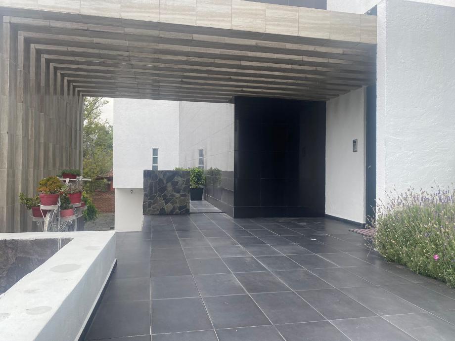 Calzada de los LLorones, Atizapán de Zaragoza, Estado de méxico, 52936, Mexico, 4 Bedrooms Bedrooms, ,5 BathroomsBathrooms,Residential,For Sale,Calzada de los LLorones,1623080