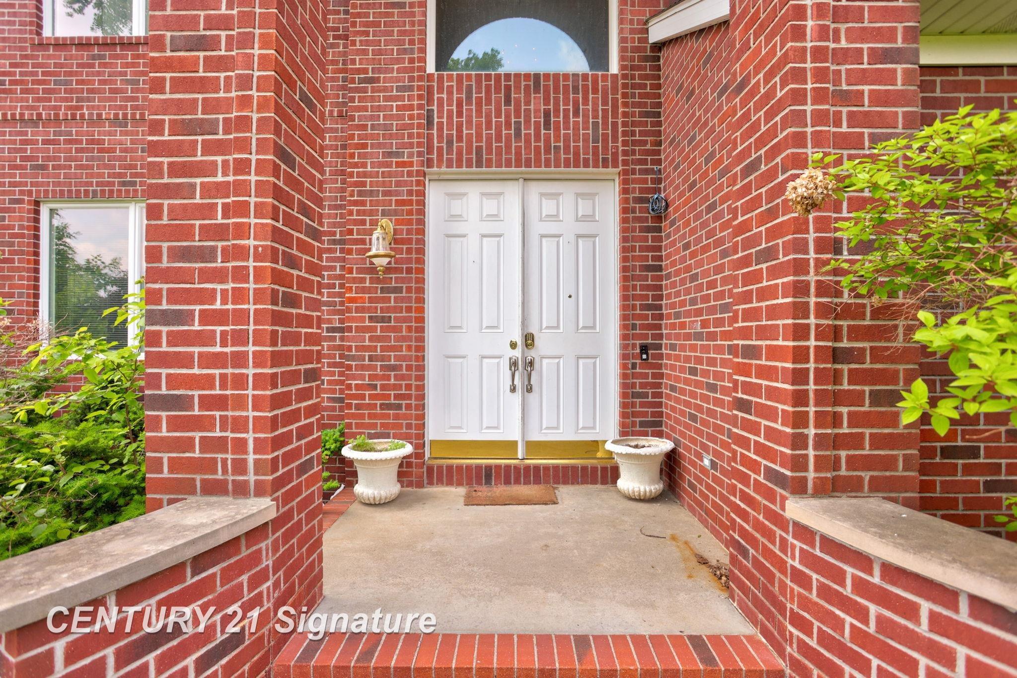 Saginaw, Michigan, 48603, United States, 4 Bedrooms Bedrooms, ,4 BathroomsBathrooms,Residential,For Sale,1920670