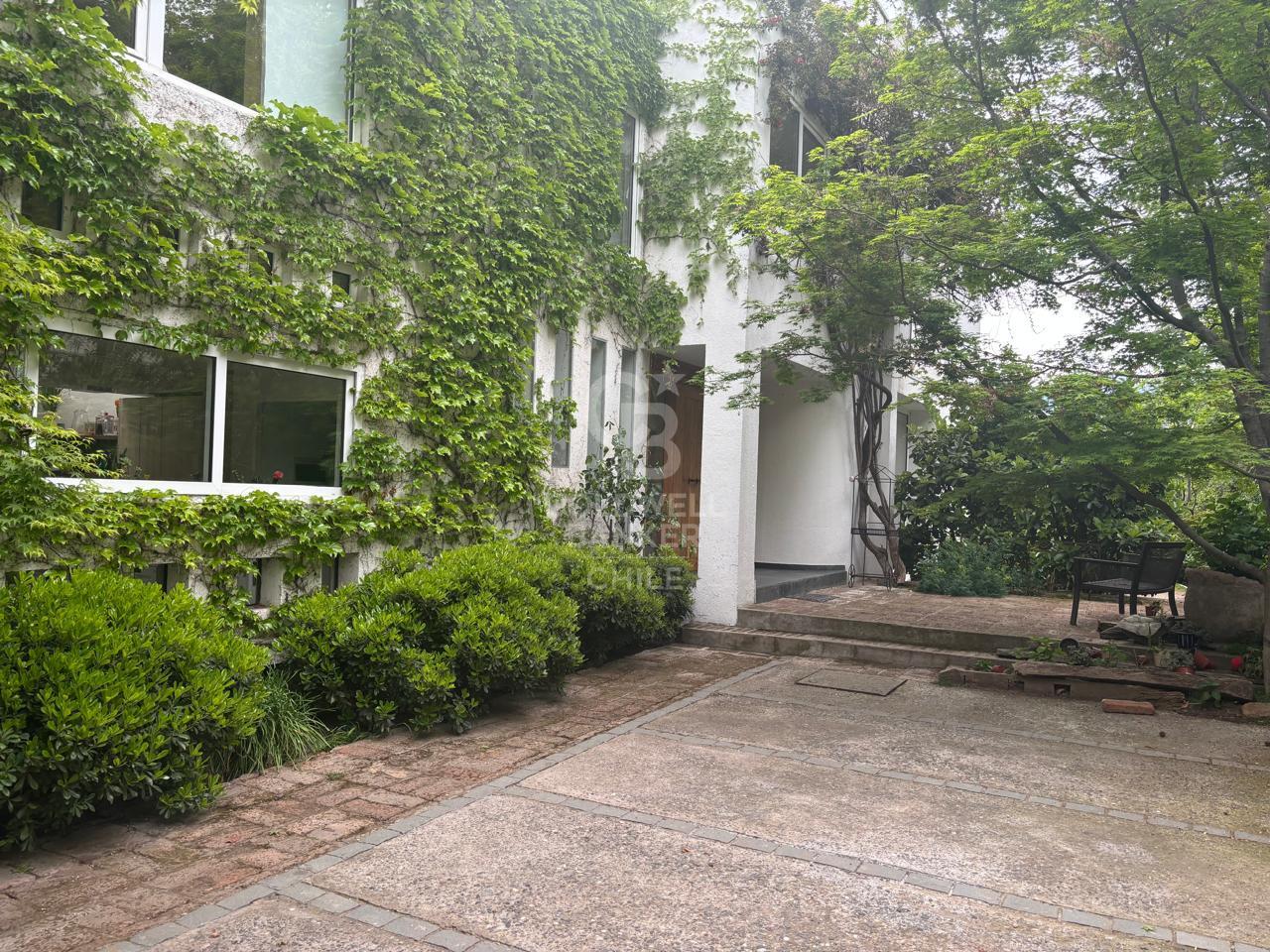 Vitacura, Chile, 5 Bedrooms Bedrooms, ,5 BathroomsBathrooms,Residential,For Sale,1760726