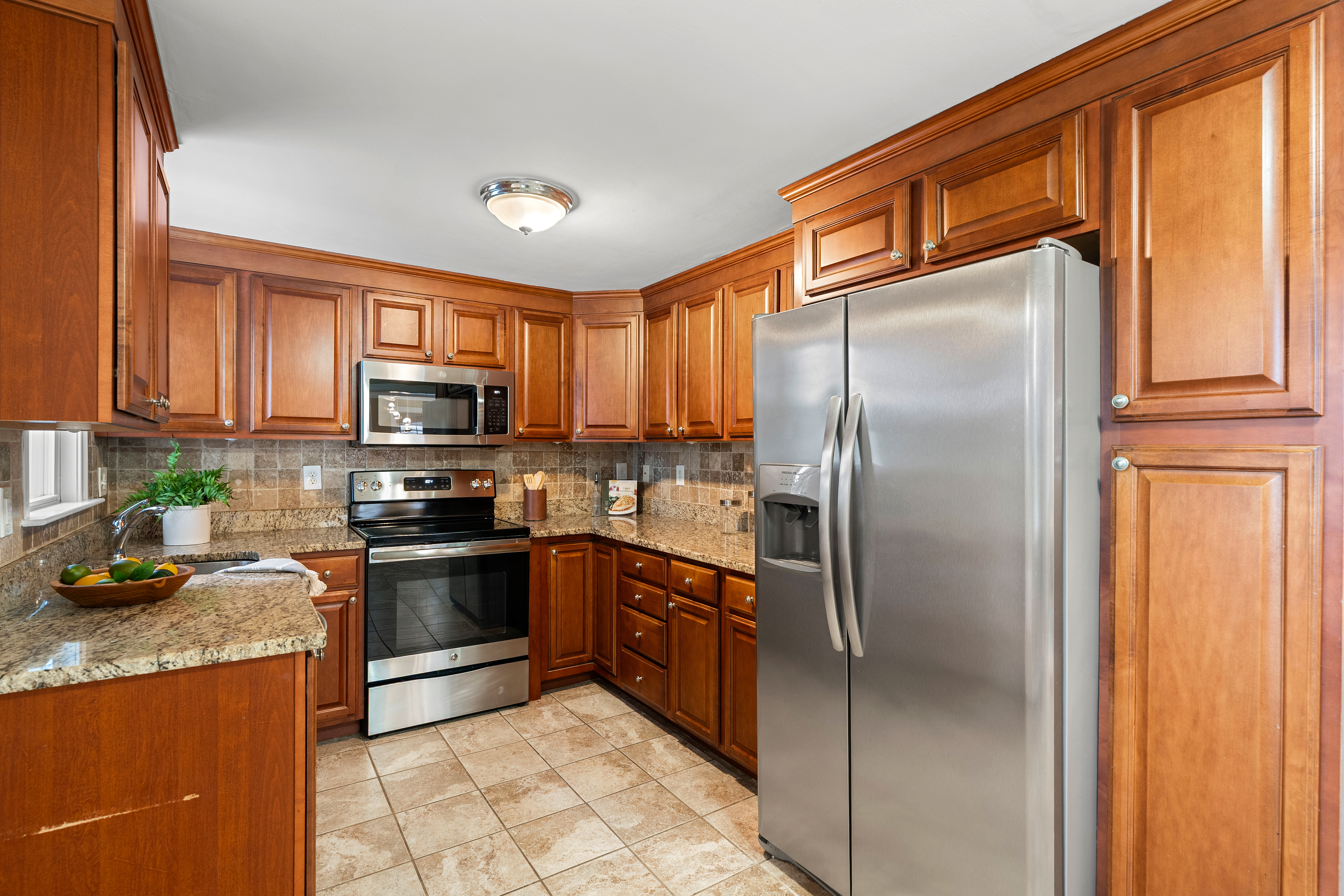  19 Cunningham Circle, Waltham, MA, 02453 - 物件實景