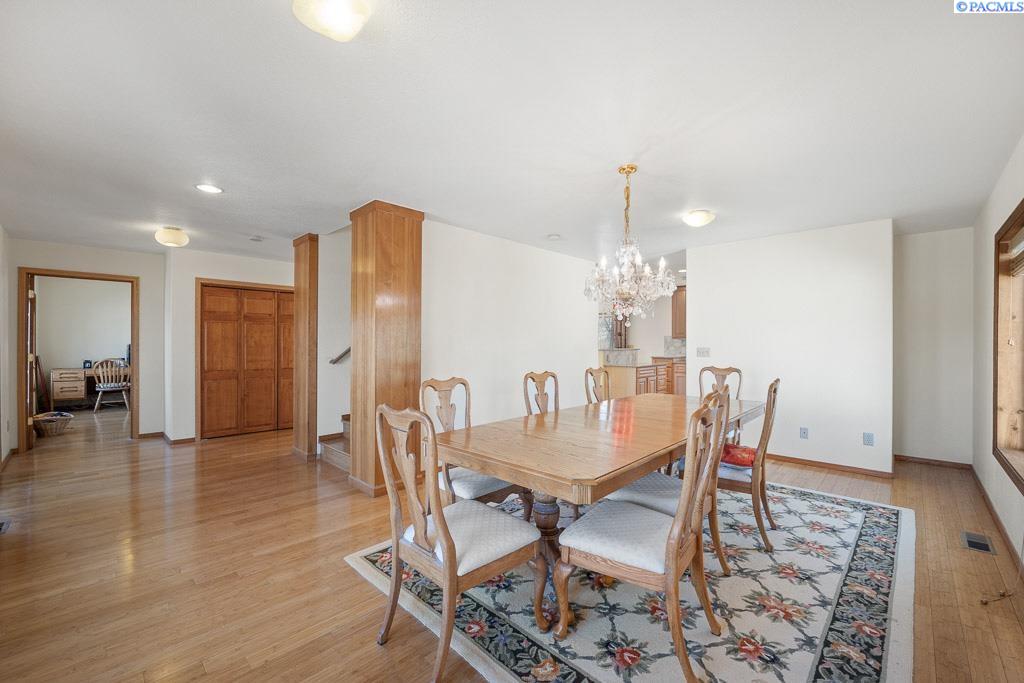 Pullman, Washington, 99163, United States, 4 Bedrooms Bedrooms, ,3 BathroomsBathrooms,Residential,For Sale,1777658