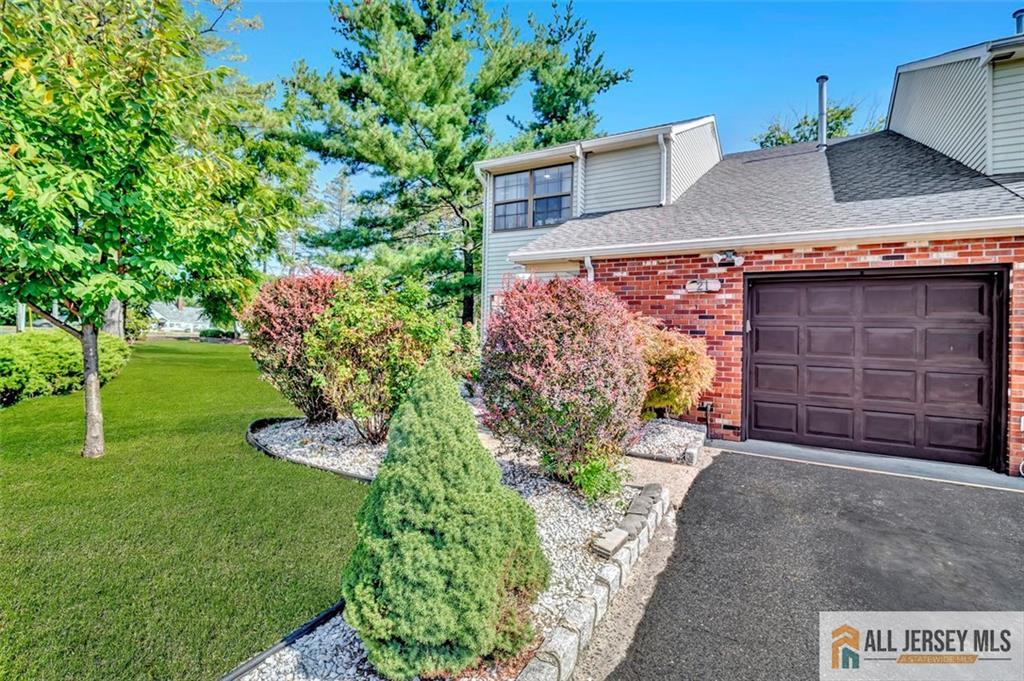 East Brunswick, New Jersey, 08816, United States, 3 Bedrooms Bedrooms, ,3 BathroomsBathrooms,Residential,For Sale,1917391