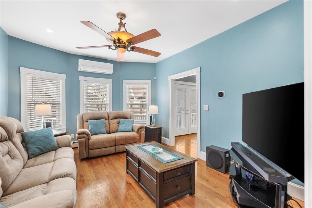 Malden, Massachusetts, 02148, United States, 5 Bedrooms Bedrooms, ,3 BathroomsBathrooms,Residential,For Sale,2033163