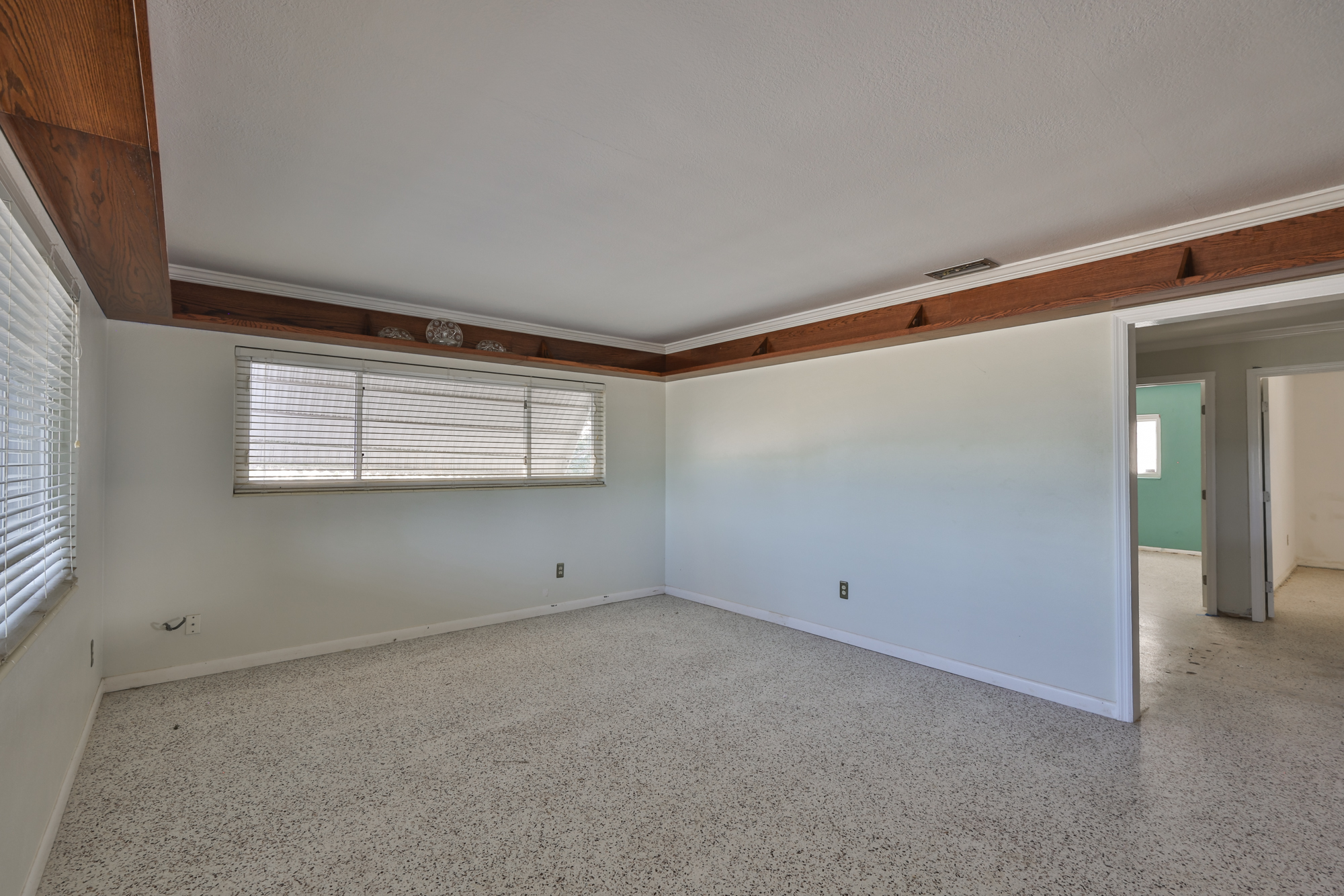 Ruskin, Florida, 33570, United States, 3 Bedrooms Bedrooms, ,2 BathroomsBathrooms,Residential,For Sale,2002551