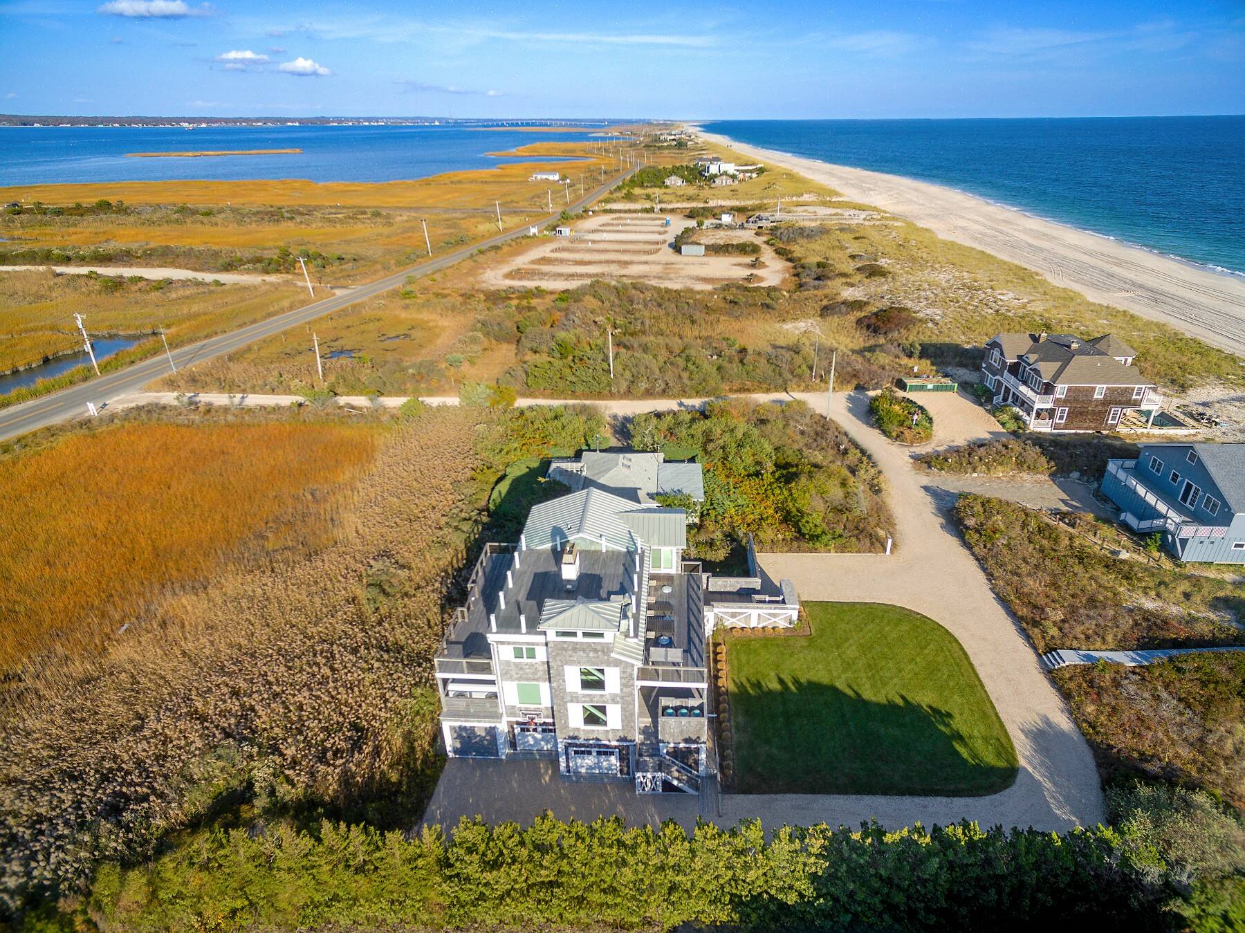  Chic Beach House with Roof Deck, Protected Views & Ocean Walkway - 物件實景