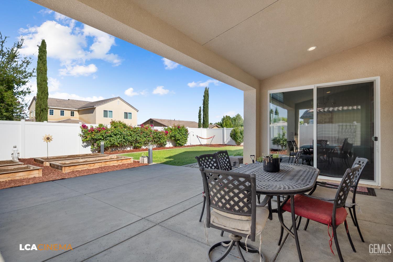 Bakersfield, California, 93311, United States, 4 Bedrooms Bedrooms, ,3 BathroomsBathrooms,Residential,For Sale,1906845