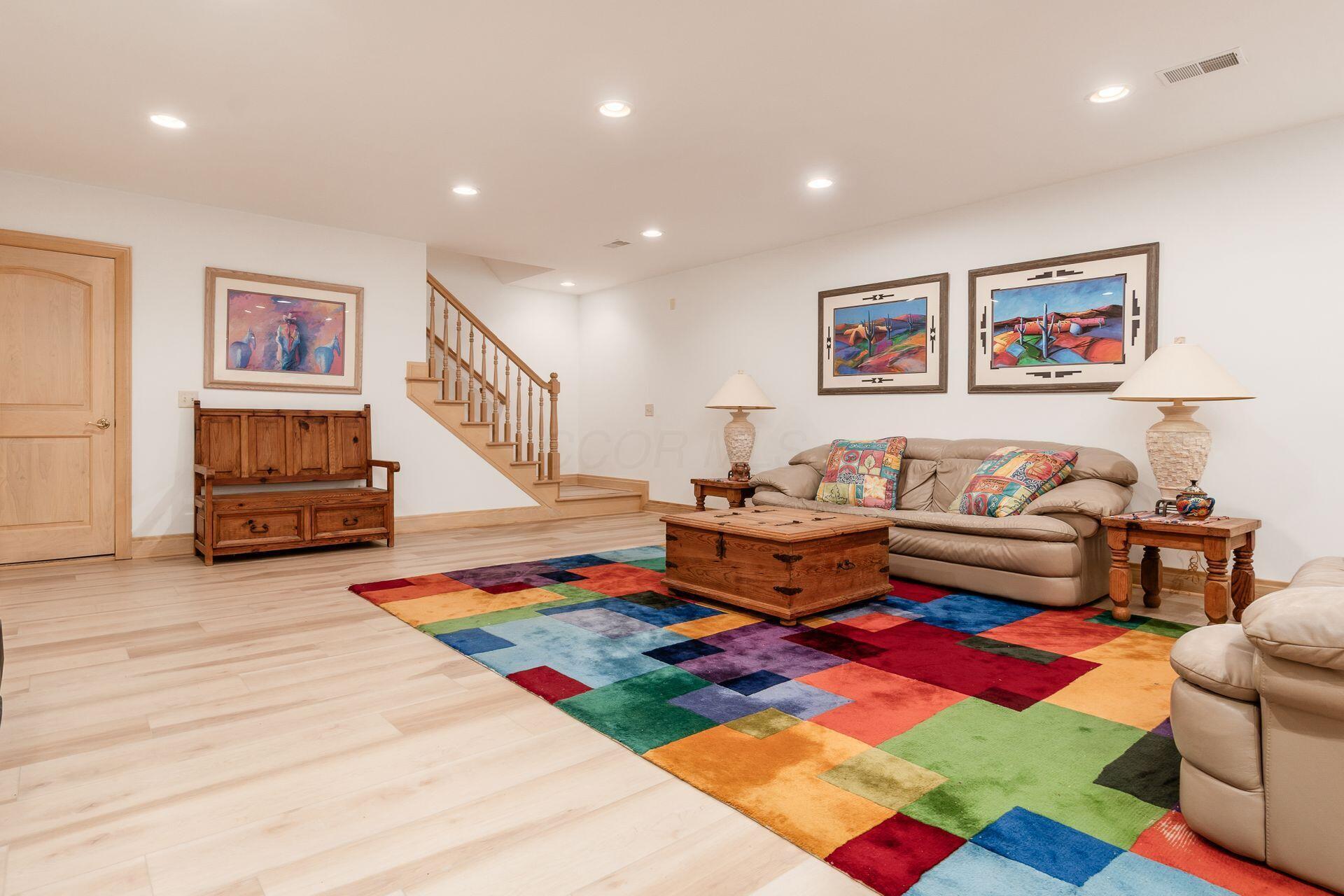 Galloway, Ohio, 43119, United States, 4 Bedrooms Bedrooms, ,5 BathroomsBathrooms,Residential,For Sale,1950801