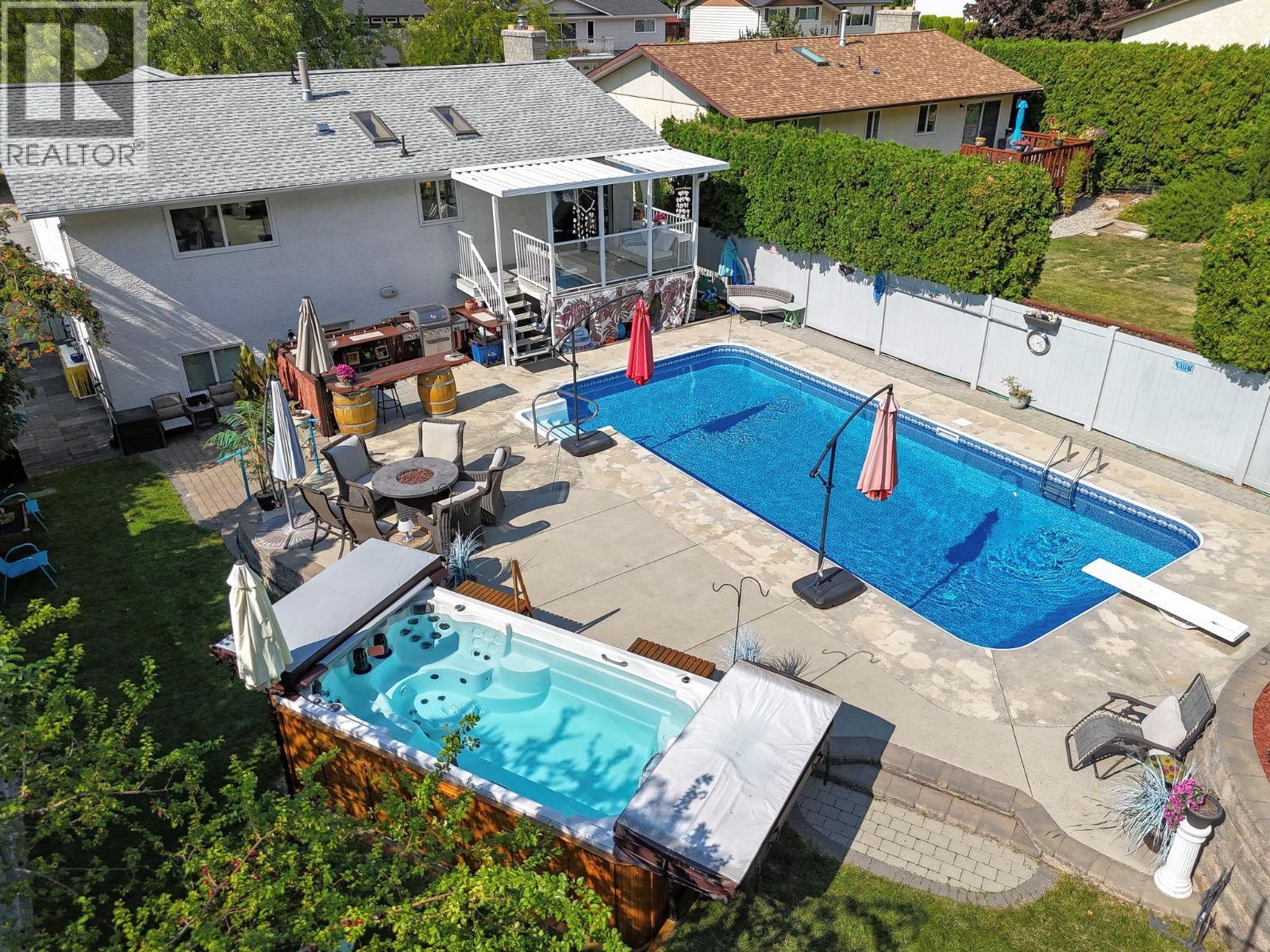 PENTICTON, British Columbia, V2A 7E7, CA, 4 Bedrooms Bedrooms, ,3 BathroomsBathrooms,Residential,For Sale,1947241