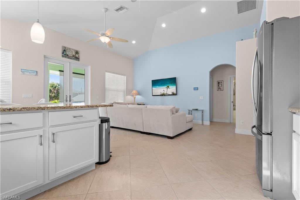 FORT MYERS BEACH, Florida, 33931, United States, 3 Bedrooms Bedrooms, ,2 BathroomsBathrooms,Residential,For Sale,2005402